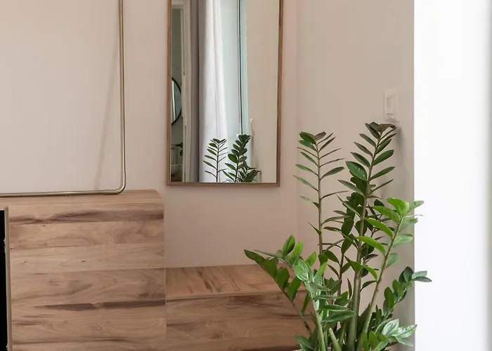 Sarandaview Apartment *