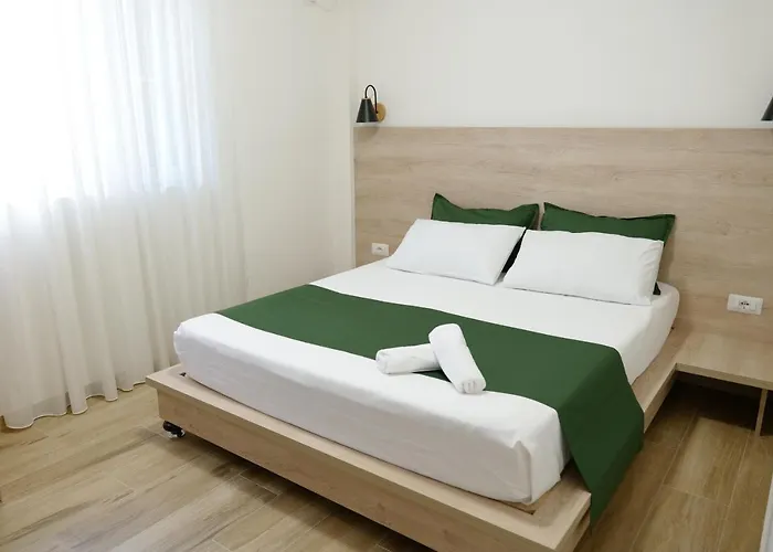 Sarandaview Apartman *